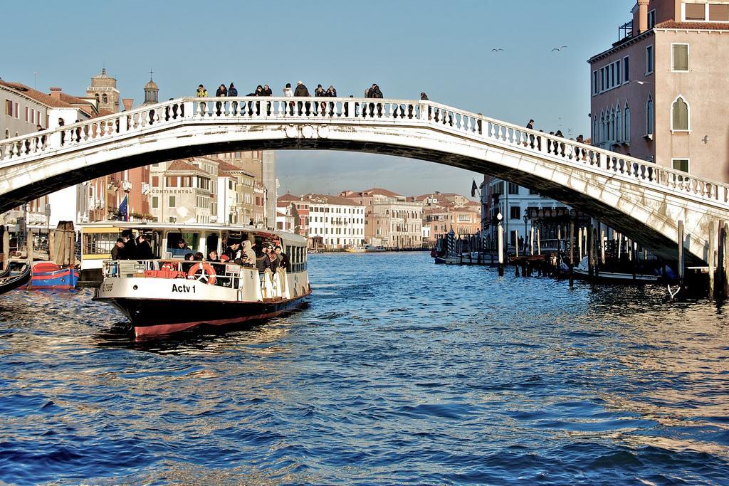 Residenza Ponte Degli Scalzi Venetië Buitenkant foto