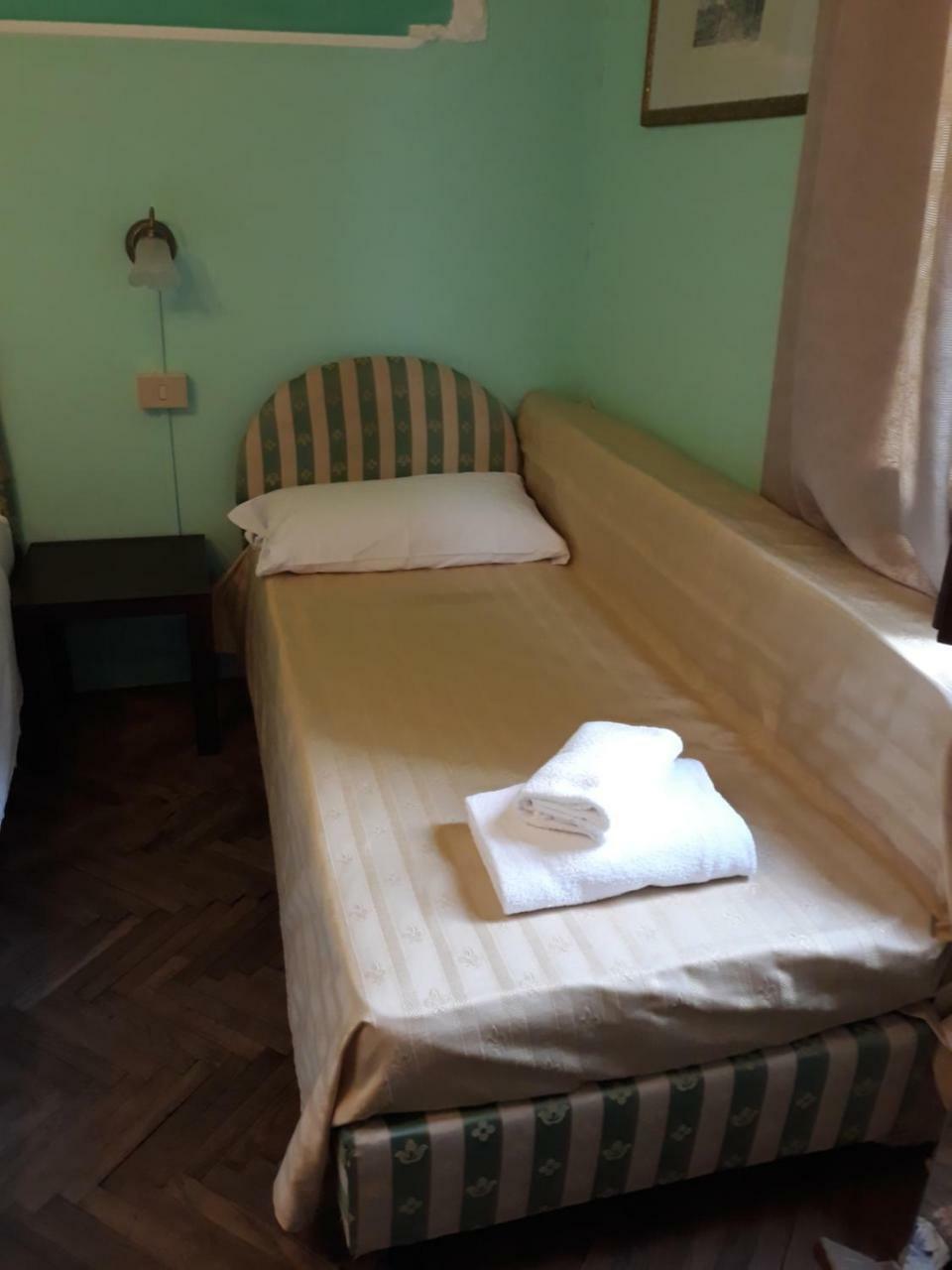 Residenza Ponte Degli Scalzi Venetië Buitenkant foto